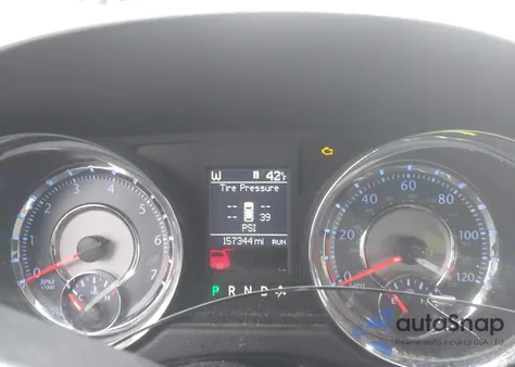 2011 Chrysler Town & Country Touring from USA, damaged, VIN 2A4RR5DG8BR631194